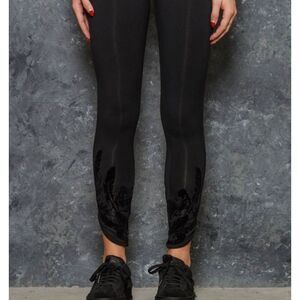Puma Flocked Feather Ankle Length Black Swan Leggings, M